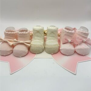 Baby Girl Socks Set 3-Pack Pink & Cream Bow Socks Newborn–3 Months